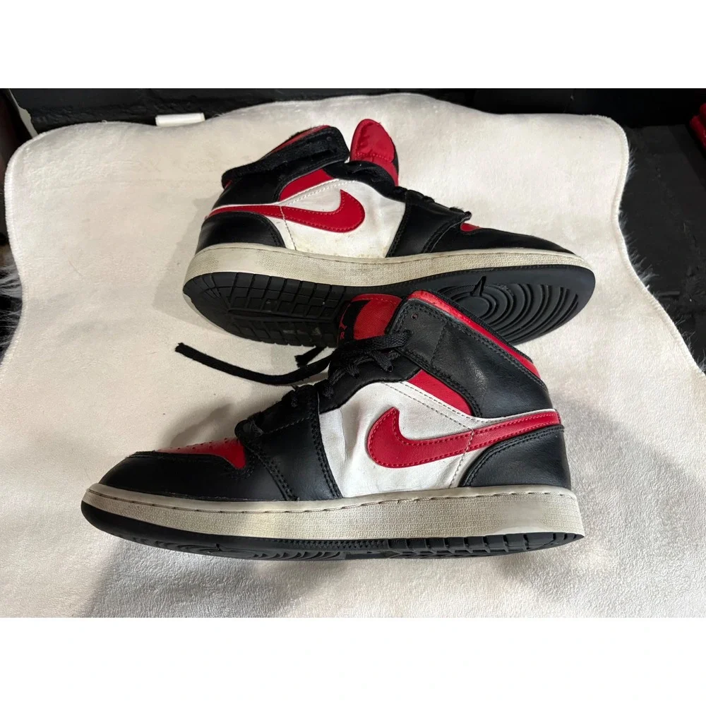 Jordan 1 Mid Bred Toe Kids Basketball Shoes Black Red White 554725-079 Size 6Y